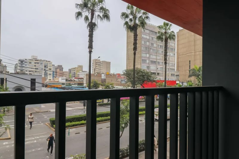 Graceful 1BR w/ Perfect Balcony in Miraflores