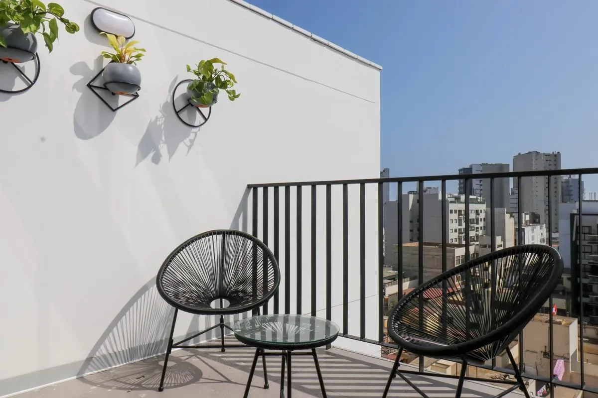 Glorious 1BR w/ Perfect Balcony in Miraflores