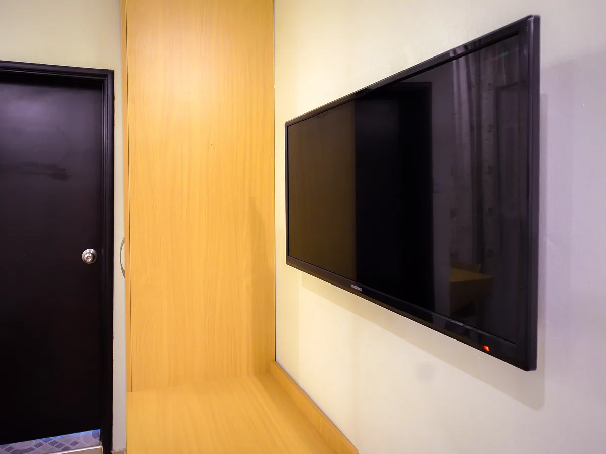 Habitación para huéspedes con televisión