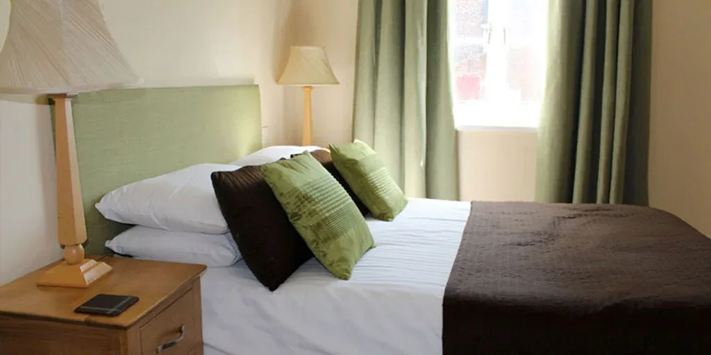 Guest room