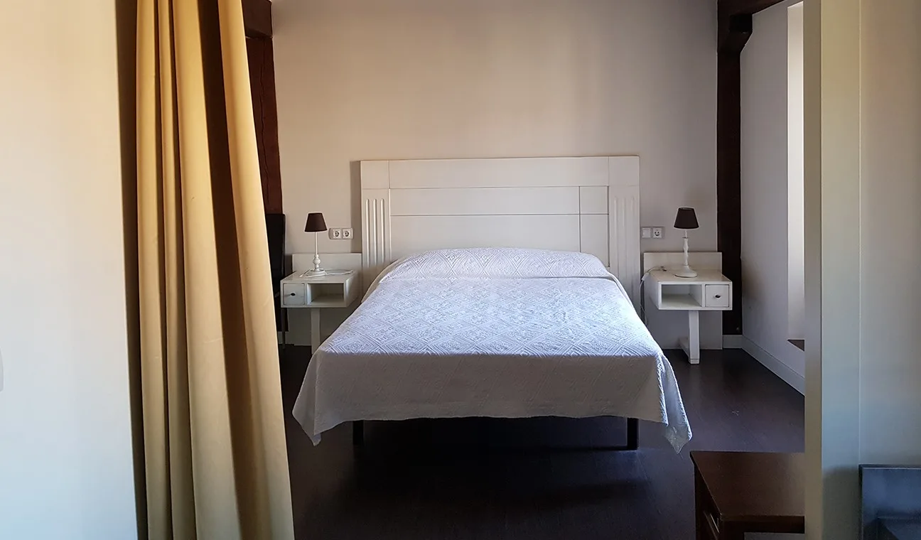 Interior and bedroom gallery photo 2