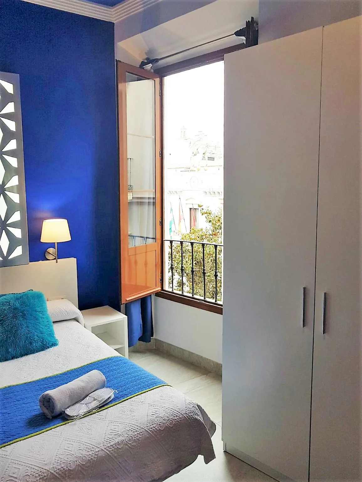 Triple room