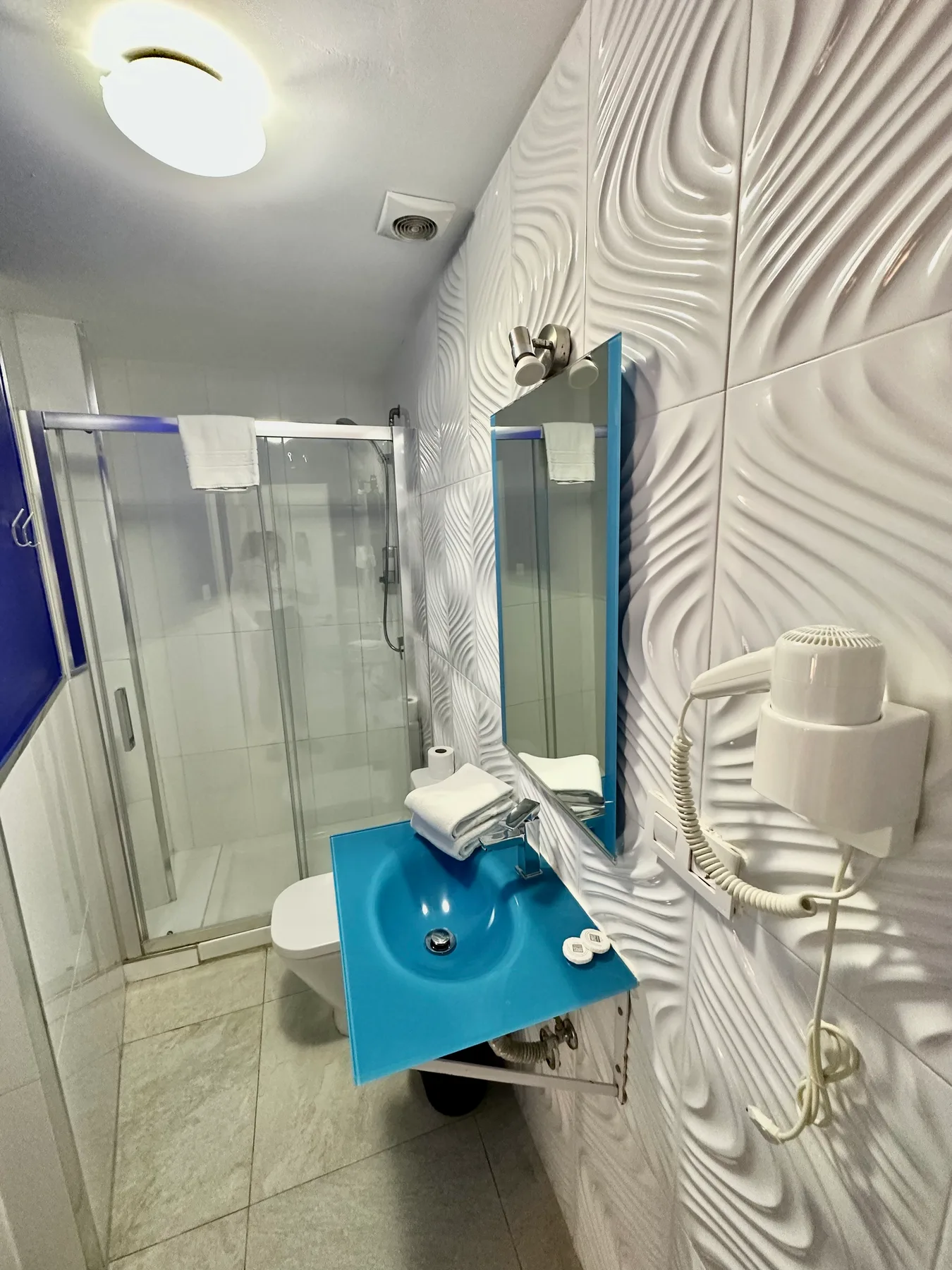 Triple room