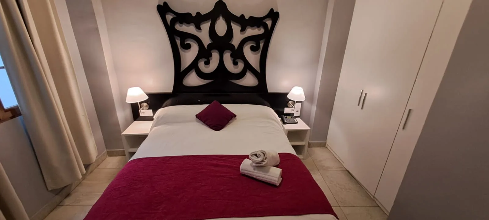 Interior double room