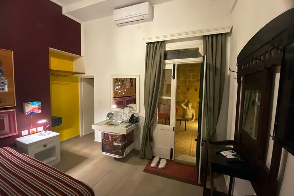Room 181 bed
