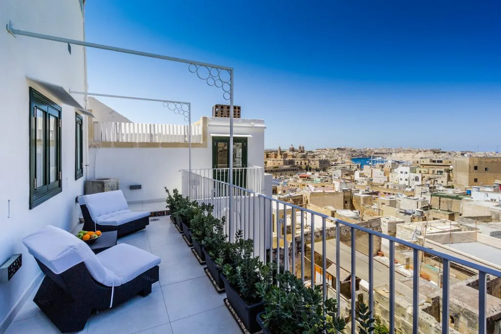 Room 545 terrace