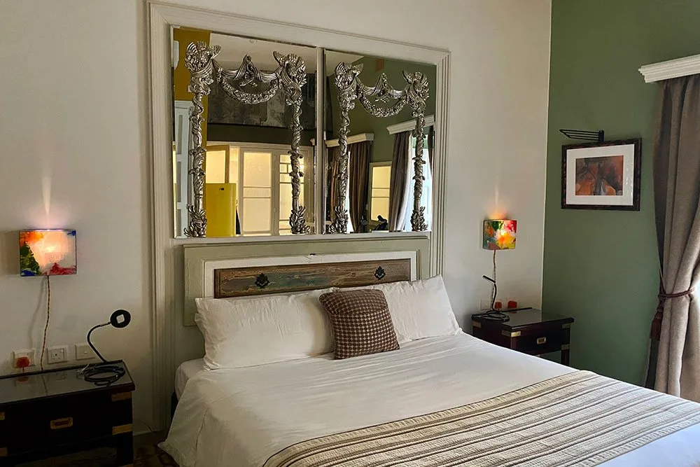 Room 454 bed