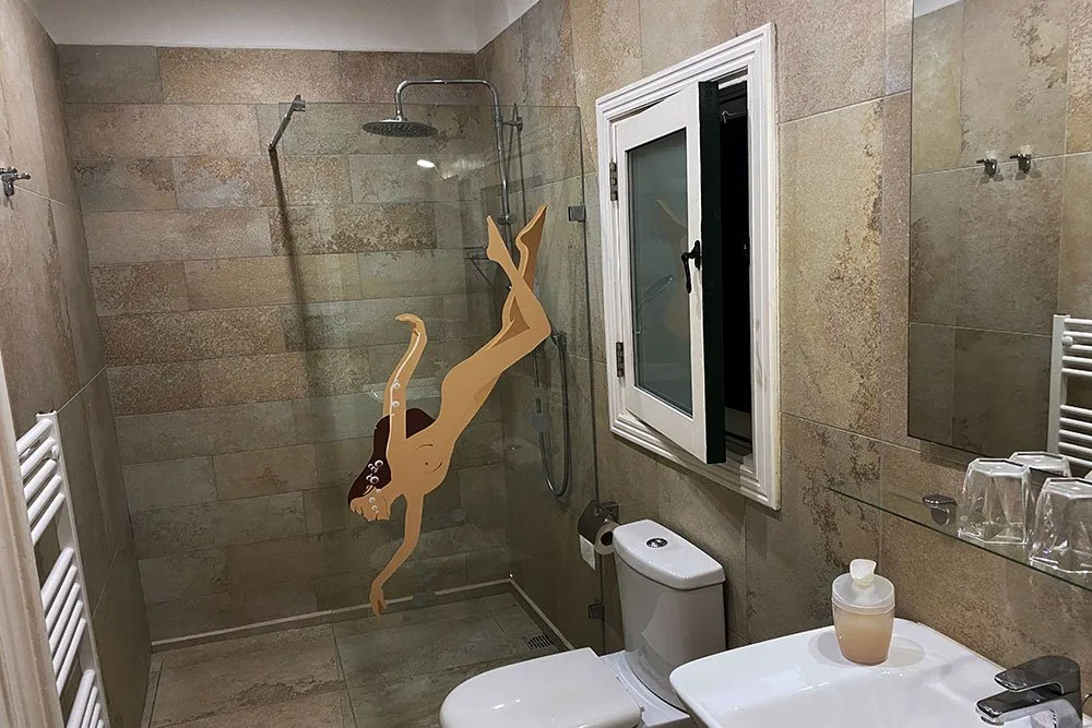 Room 292 shower