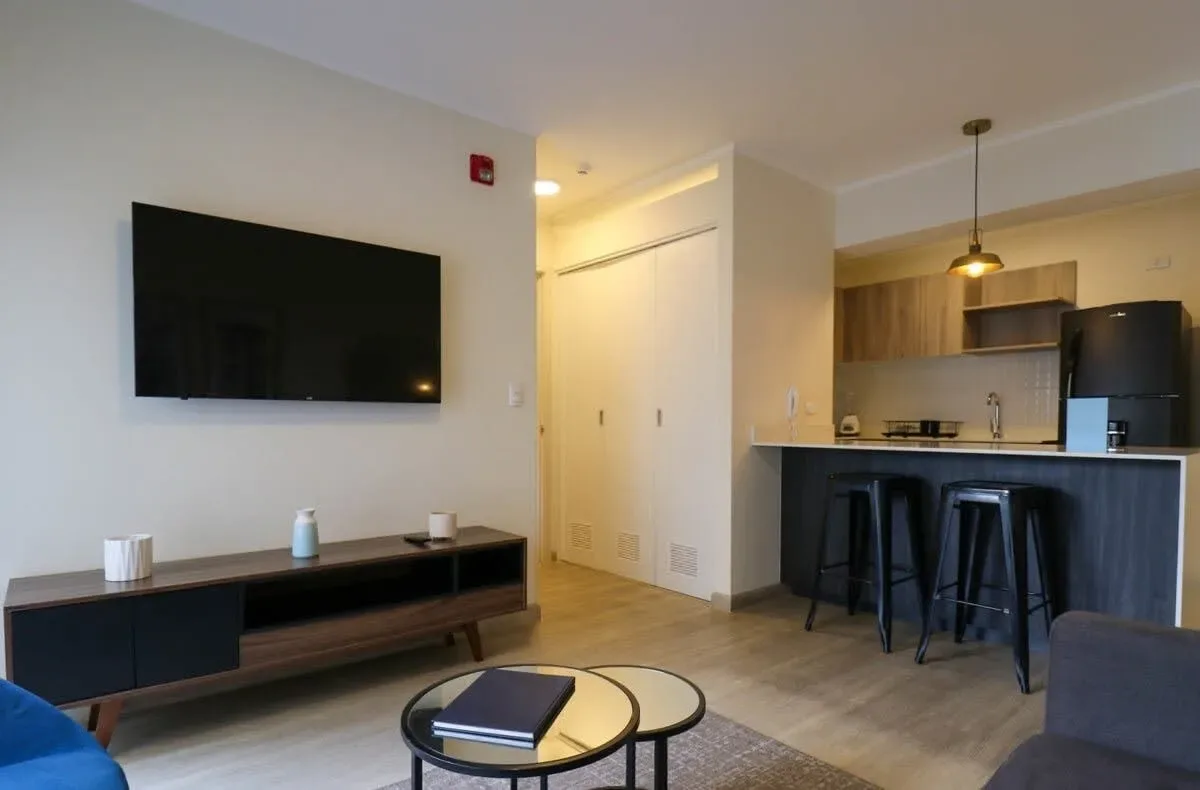 Art Deco 1BR in Barranco