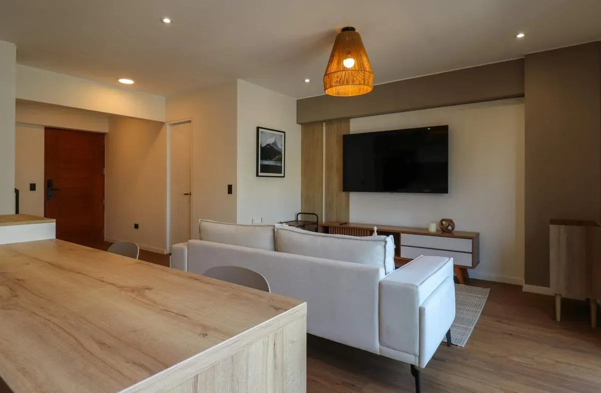 Engaging 2BR with Cozy Balcony in Miraflores