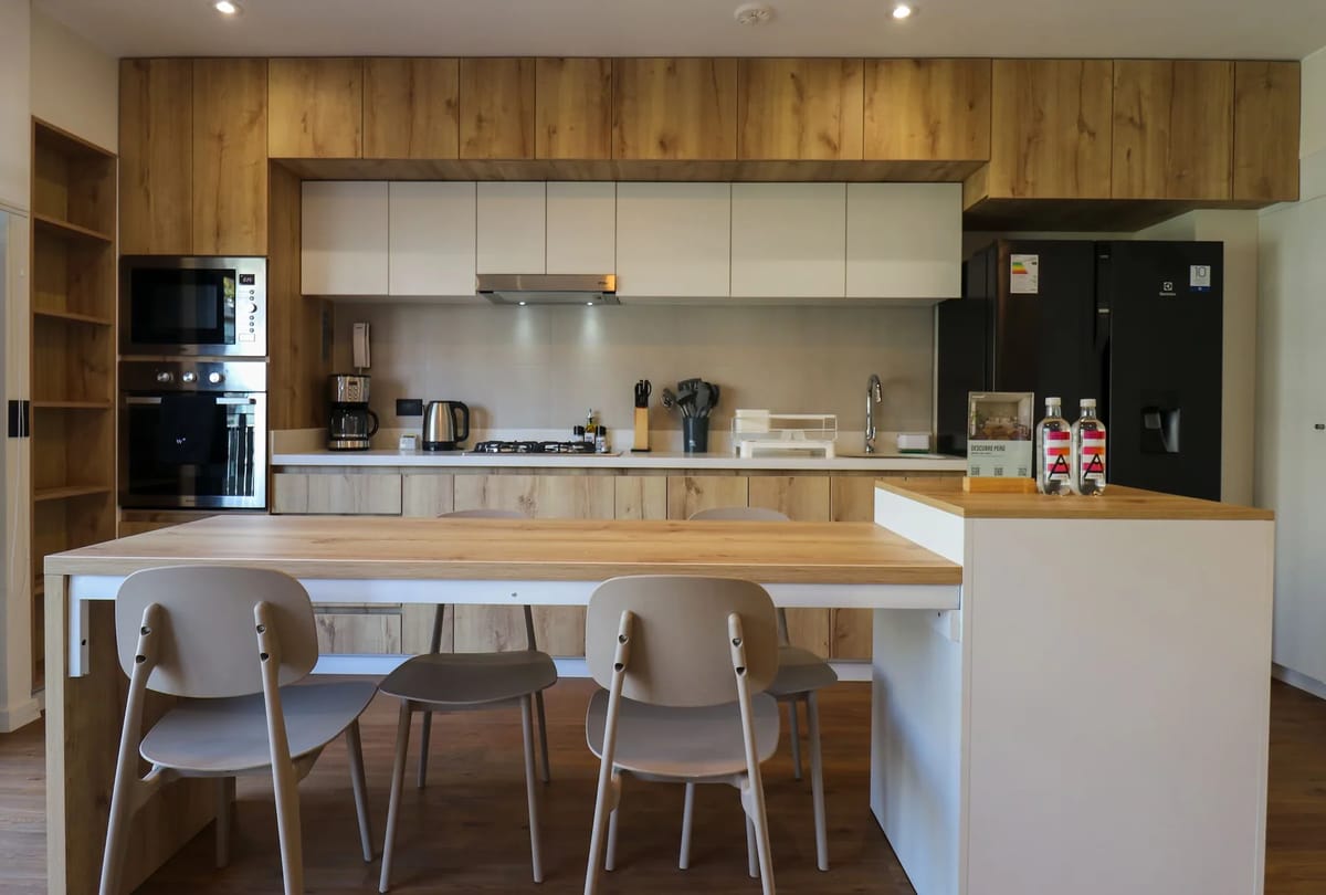 Engaging 2BR with Cozy Balcony in Miraflores