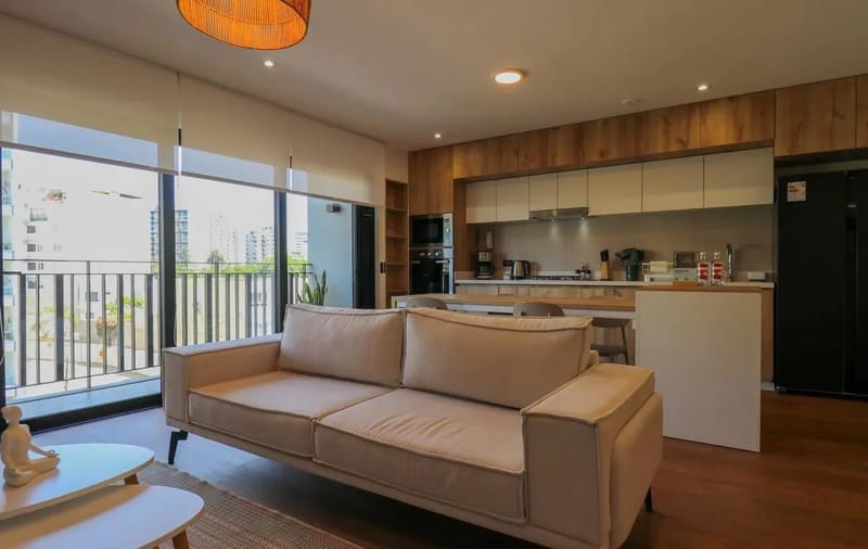 Engaging 2BR with Cozy Balcony in Miraflores