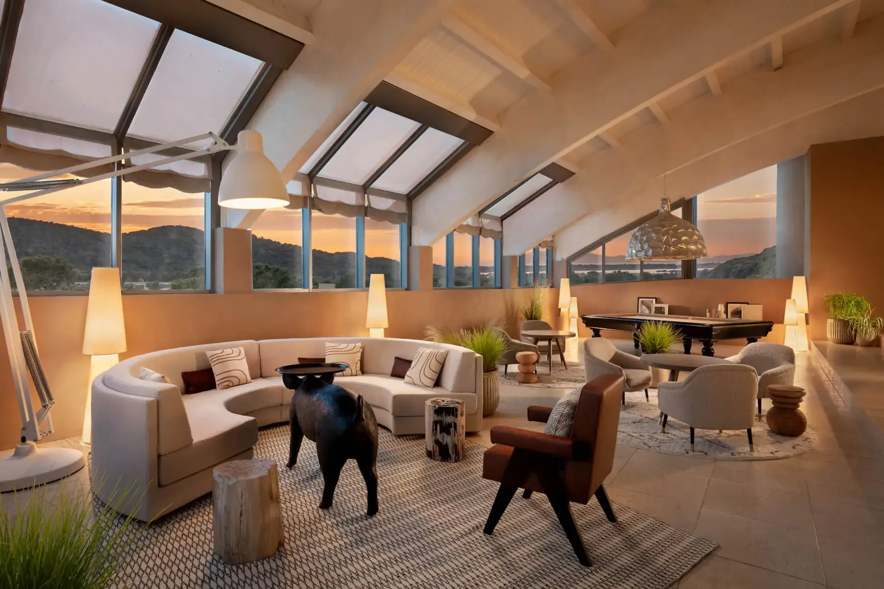 Resort lounge