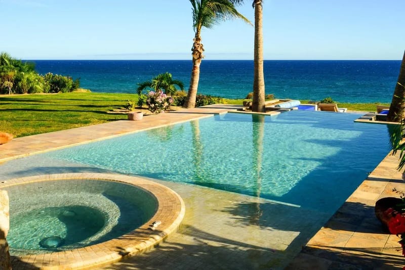 Elegant Oceanfront 5BR Villa w/ Amazing Pool