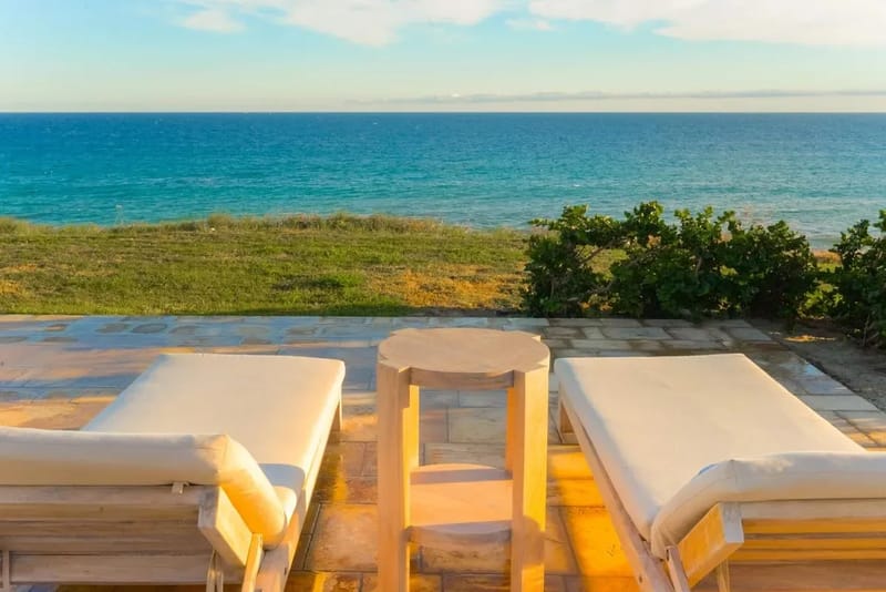 Elegant Oceanfront 5BR Villa w/ Amazing Pool