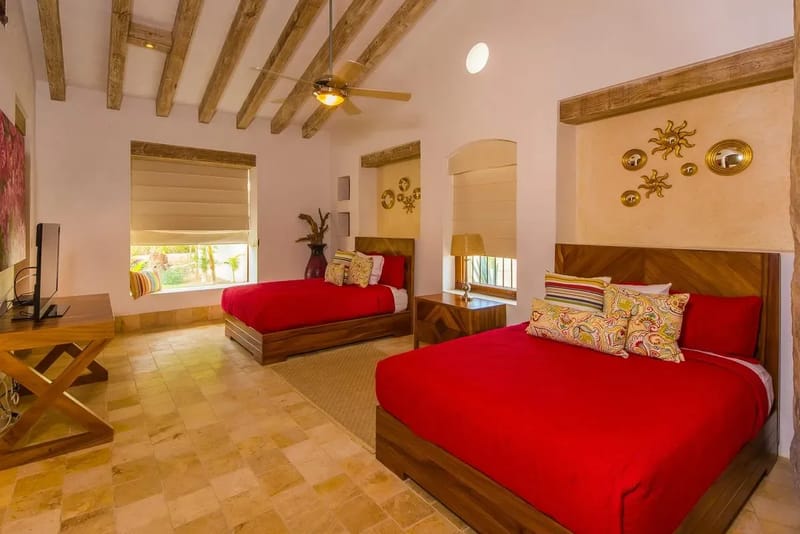 Elegant Oceanfront 5BR Villa w/ Amazing Pool