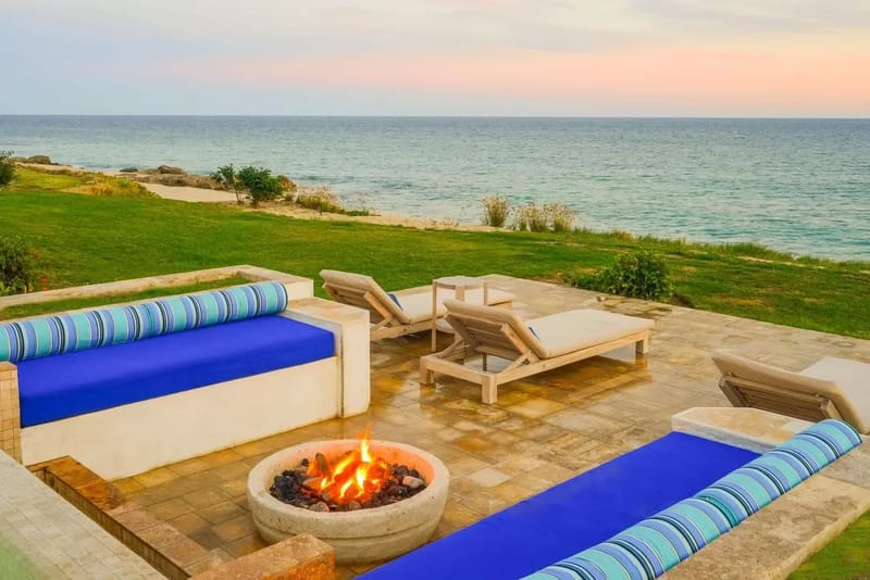 Elegant Oceanfront 5BR Villa w/ Amazing Pool