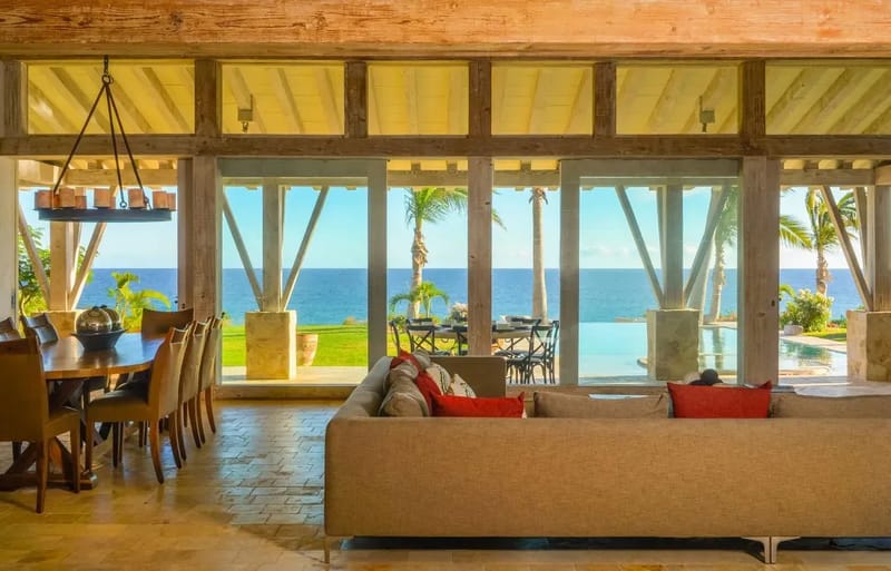 Elegant Oceanfront 5BR Villa w/ Amazing Pool