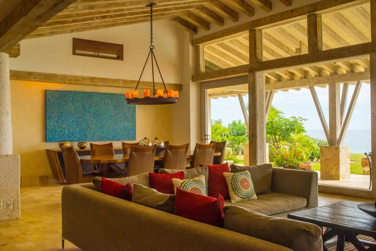 Elegant Oceanfront 5BR Villa w/ Amazing Pool