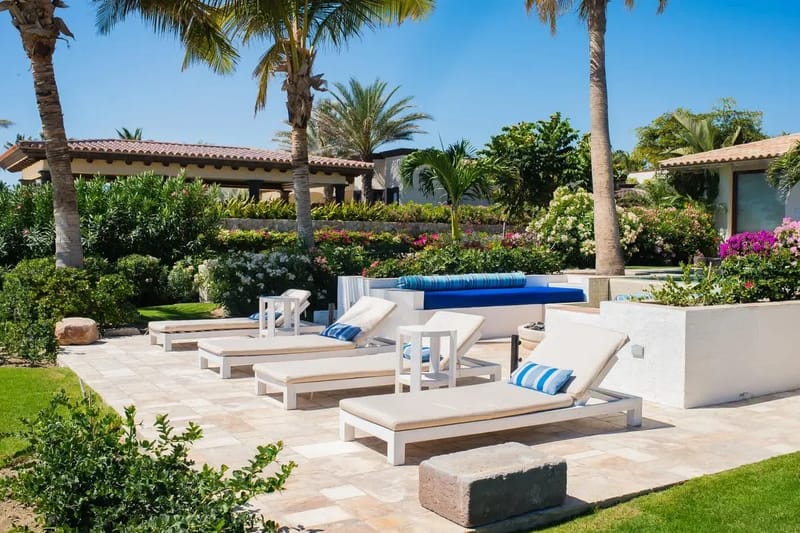 Elegant Oceanfront 5BR Villa w/ Amazing Pool