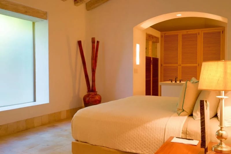 Elegant Oceanfront 5BR Villa w/ Amazing Pool