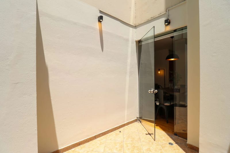 Warmwood & Bright 2BR in Miraflores