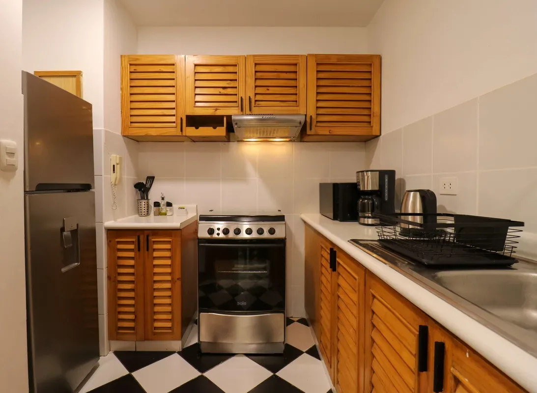 Warmwood & Bright 2BR in Miraflores