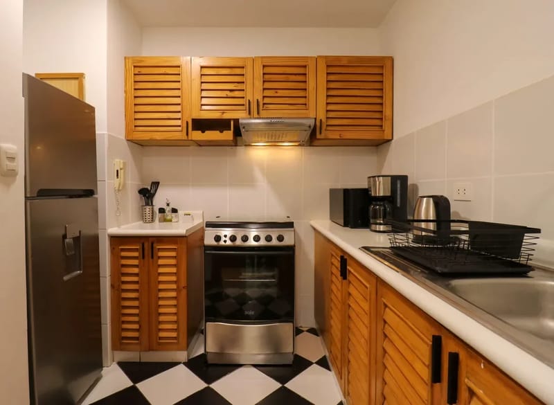 Warmwood & Bright 2BR in Miraflores