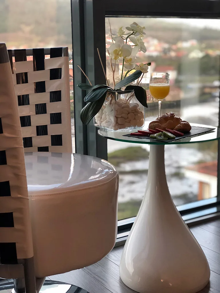 Hotel Noia room-service photo
