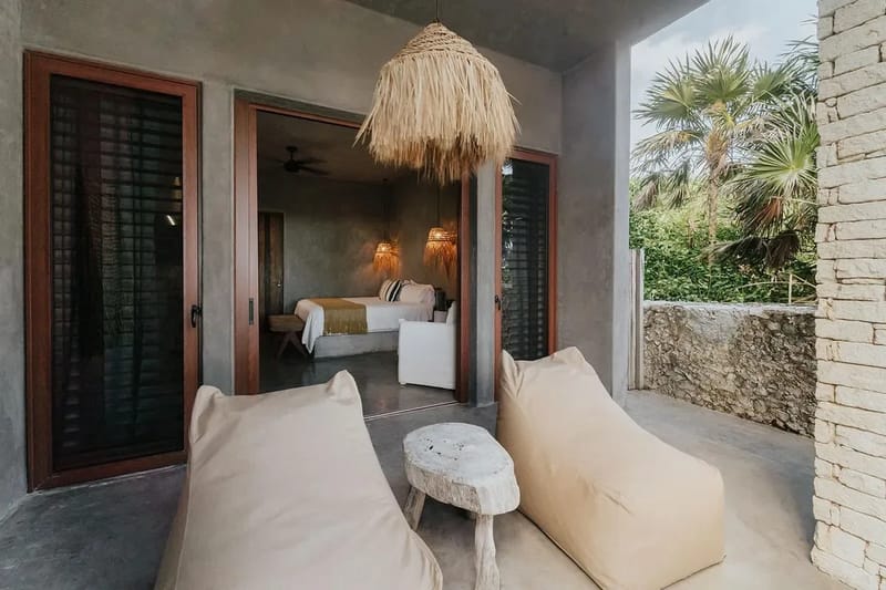 Peaceful Oceanfront Villa in Tulum