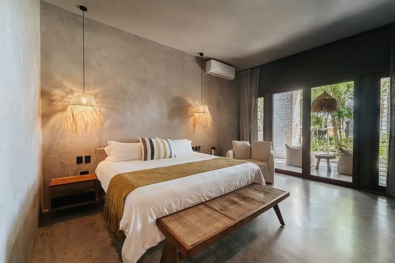 Peaceful Oceanfront Villa in Tulum