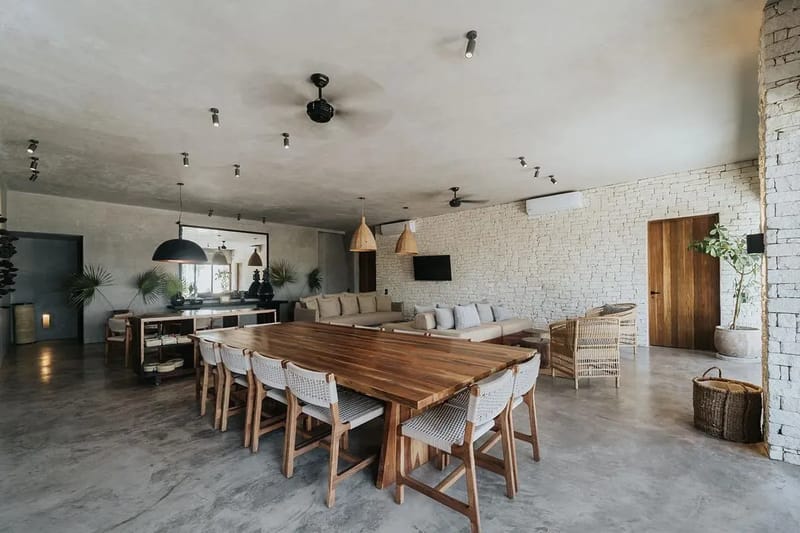 Peaceful Oceanfront Villa in Tulum