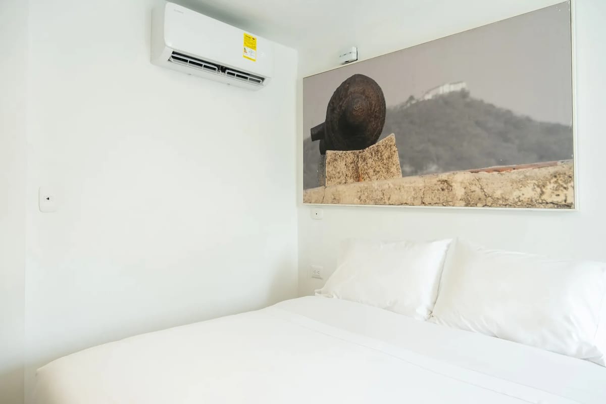 Extraordinary Loft w/ AC in Bocagrande