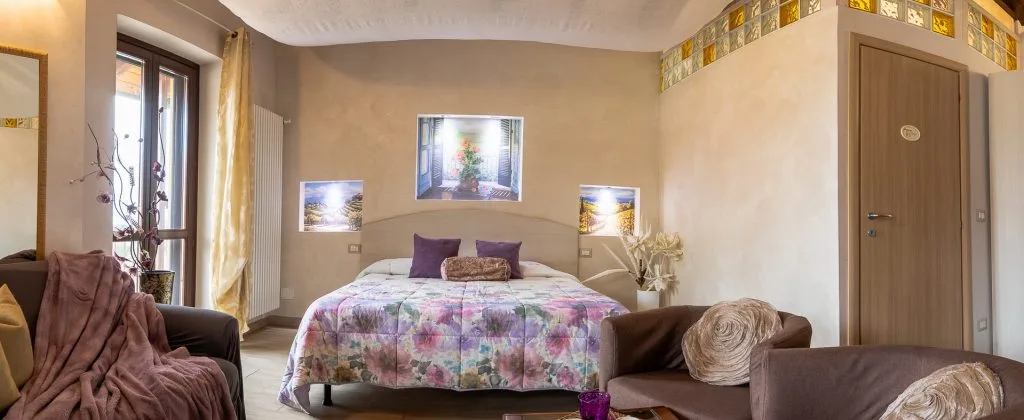 Guest-room gallery photo