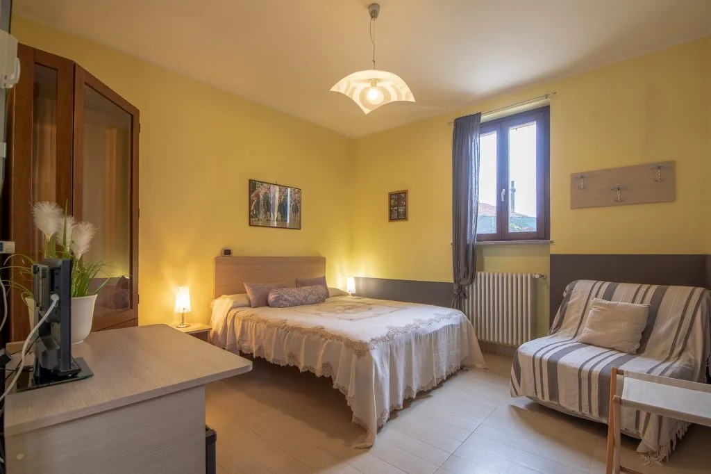 Guest-room gallery photo