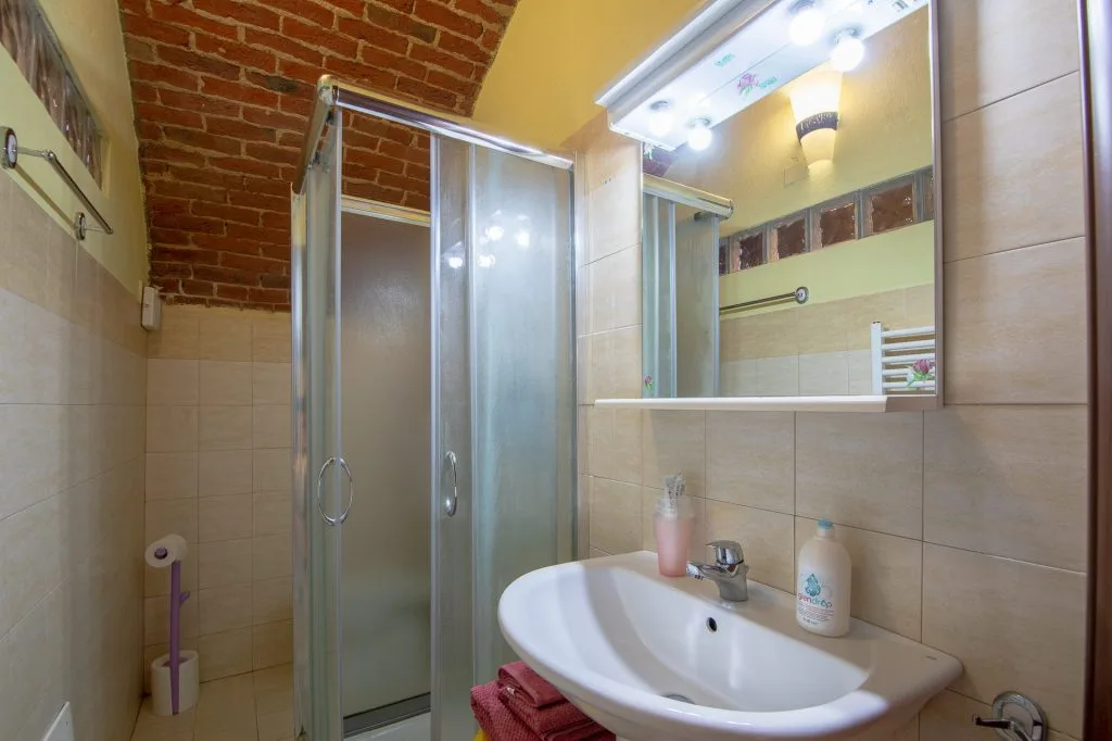Guest-room gallery photo