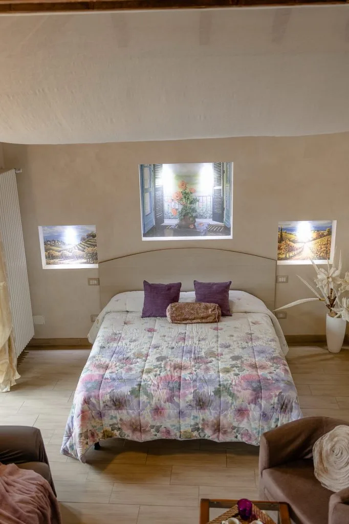 Guest-room gallery photo