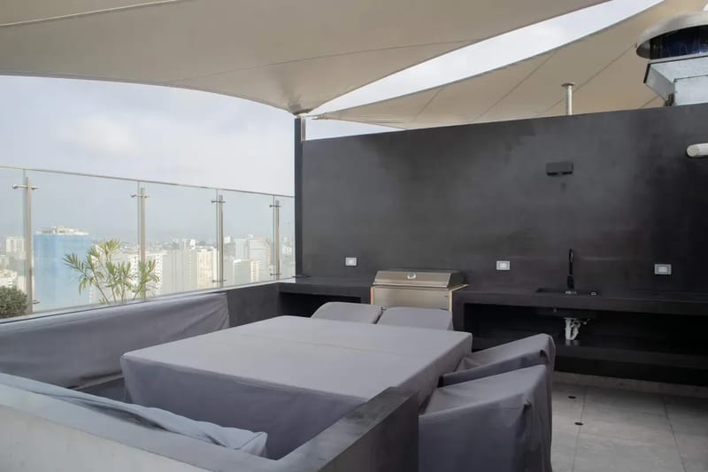 Fresh 1BR w/ Balcony in Miraflores
