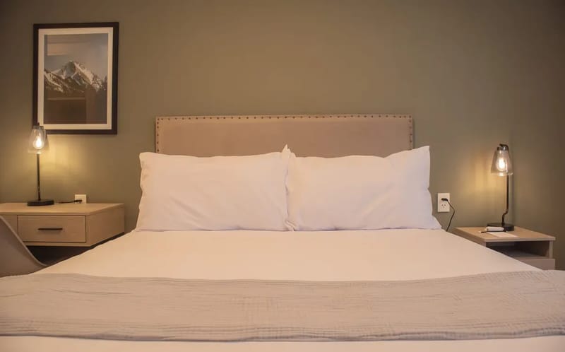 Fresh 1BR w/ Balcony in Miraflores
