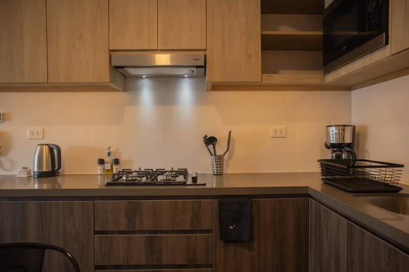 Fresh 1BR w/ Balcony in Miraflores