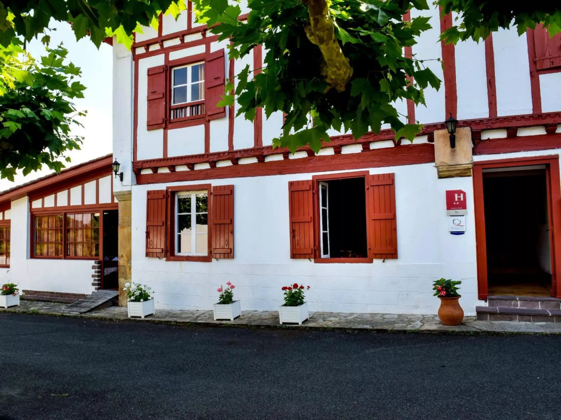 Hotel Baratxartea en Sare