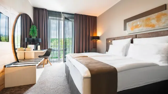 Maximus Resort