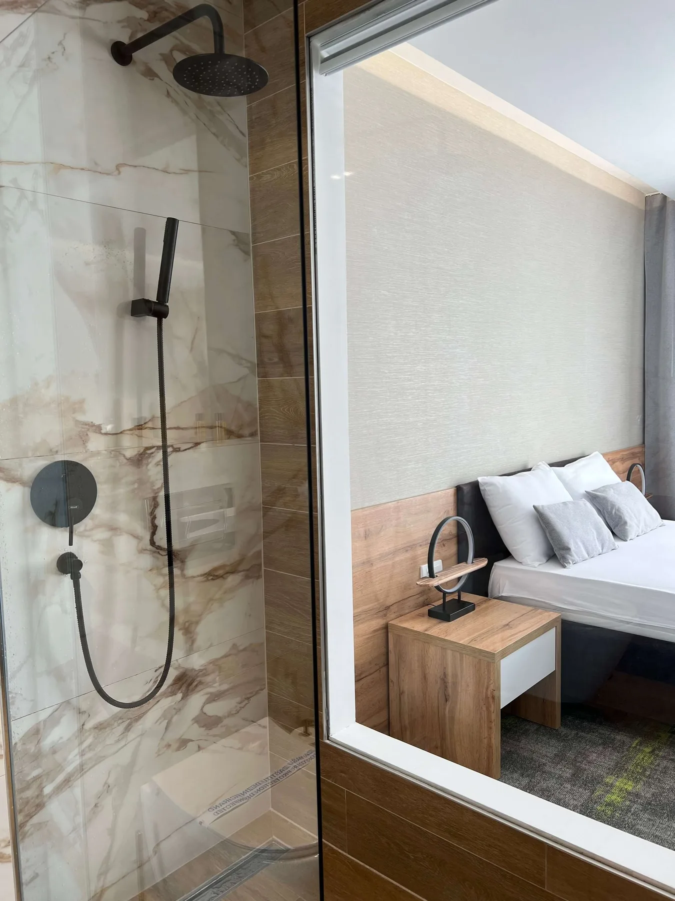 Hotel room or apartment