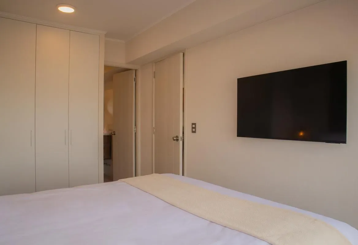 Charming 2BR w/ Balcony in Miraflores