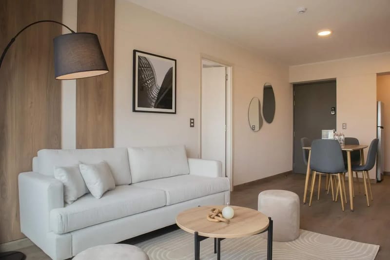 Charming 2BR w/ Balcony in Miraflores