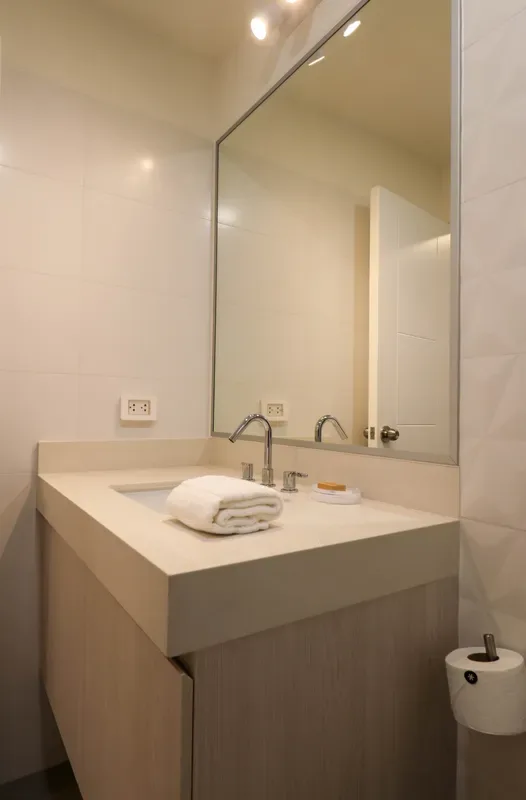 Enchanting 2BR w/ Balcony in Miraflores