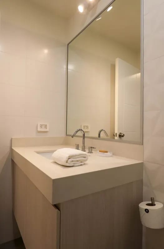 Enchanting 2BR w/ Balcony in Miraflores