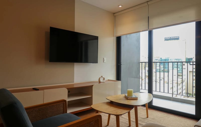 Enchanting 2BR w/ Balcony in Miraflores