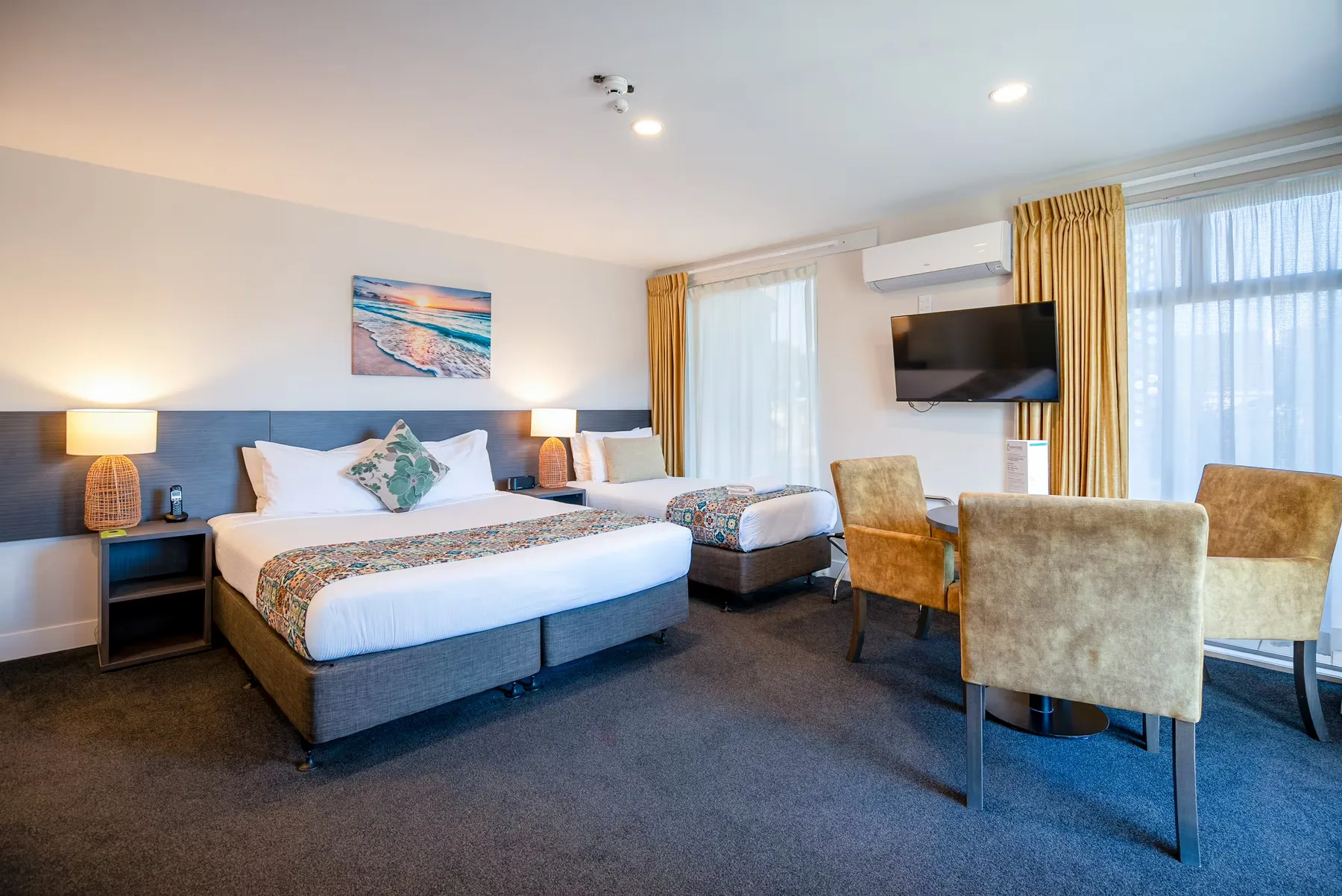 Carnmore Hotel Takapuna interior.