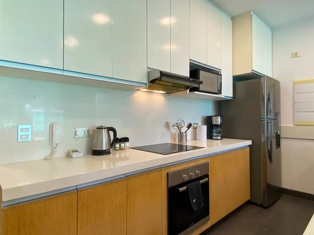 Bright 2BR Duplex with Balcony in Barranco